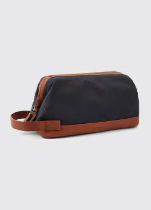 Newgrange Washbag - Navy